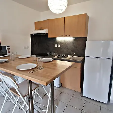 Apartment 6 Places-free Parking Gratuit Privee Fermer-3chambres-wifi-rouen *